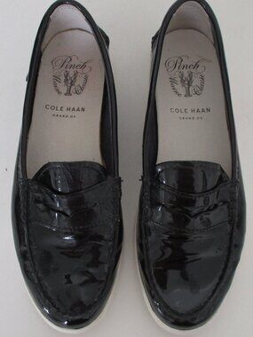 Cole Haan Grand.OS Pinch Maine Womens Black Vinyl Flat Penny Loafer - Size 8.5M